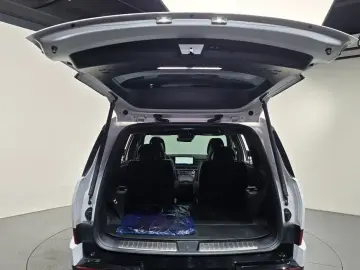 2025 Hyundai Santa Fe с пробегом 31 535 км