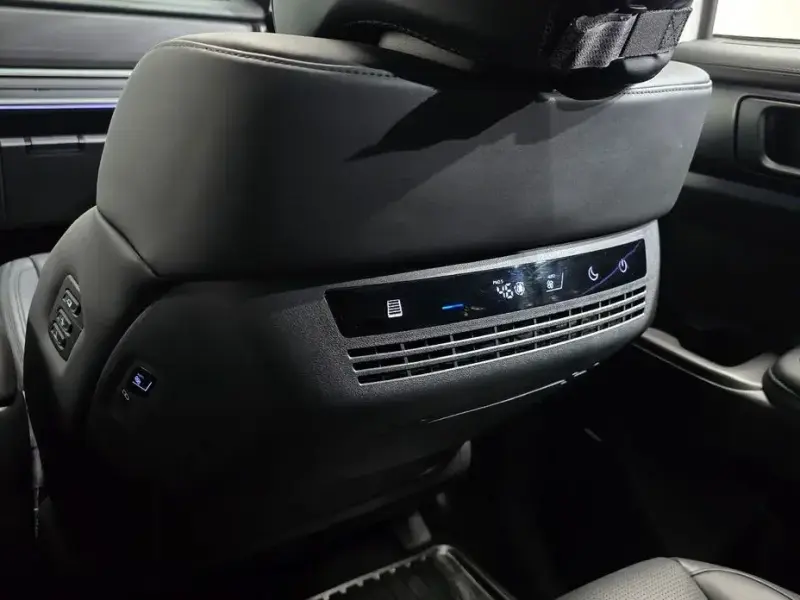 2025 Hyundai Santa Fe с пробегом 31 535 км