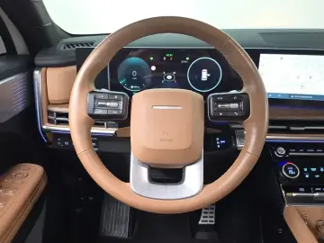 2025 Hyundai Santa Fe с пробегом 22 349 км