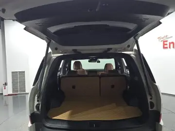 2025 Hyundai Santa Fe с пробегом 22 349 км