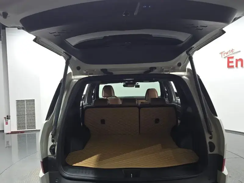 2025 Hyundai Santa Fe с пробегом 22 349 км