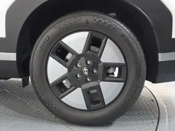 2024 Hyundai Santa Fe с пробегом 18 113 км