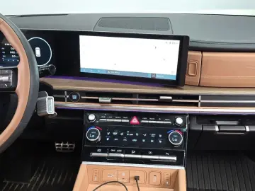 2025 Hyundai Santa Fe с пробегом 28 249 км