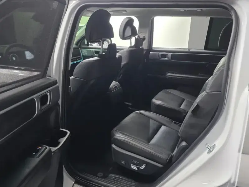 2023 Hyundai Santa Fe с пробегом 36 735 км