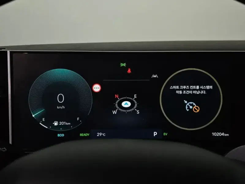 2025 Hyundai Santa Fe с пробегом 10 204 км