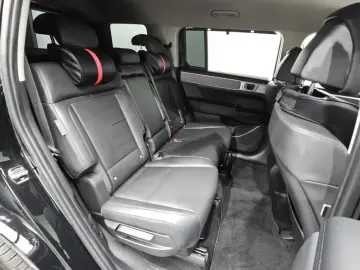 2025 Hyundai Santa Fe с пробегом 10 204 км