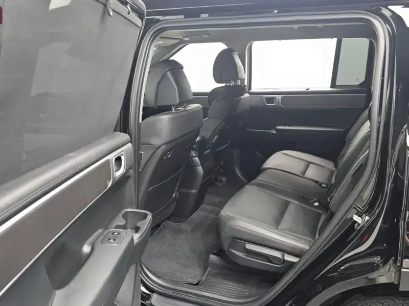 2025 Hyundai Santa Fe с пробегом 10 204 км
