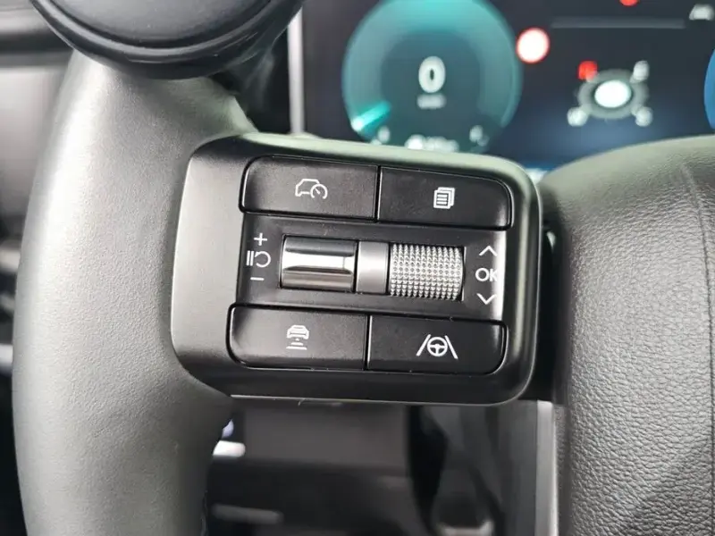 2025 Hyundai Santa Fe с пробегом 10 204 км