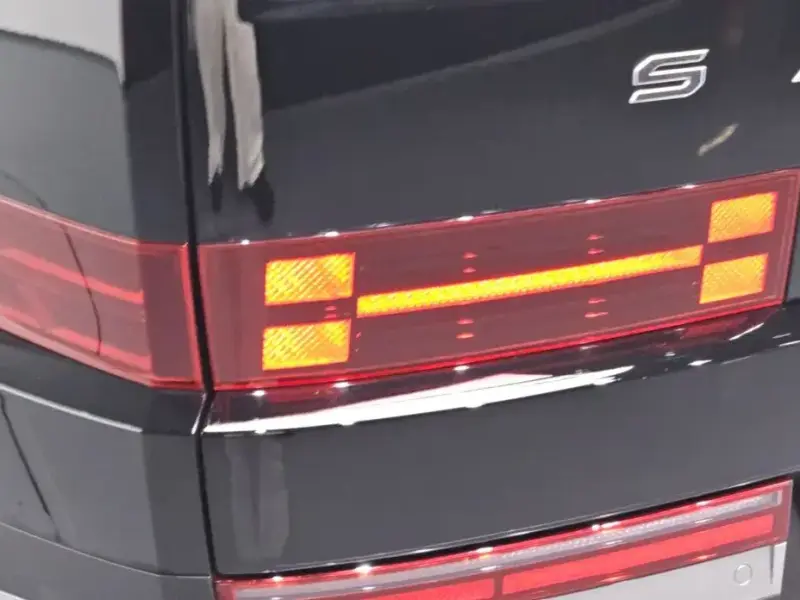 2025 Hyundai Santa Fe с пробегом 10 204 км