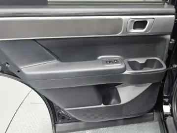 2025 Hyundai Santa Fe с пробегом 10 204 км