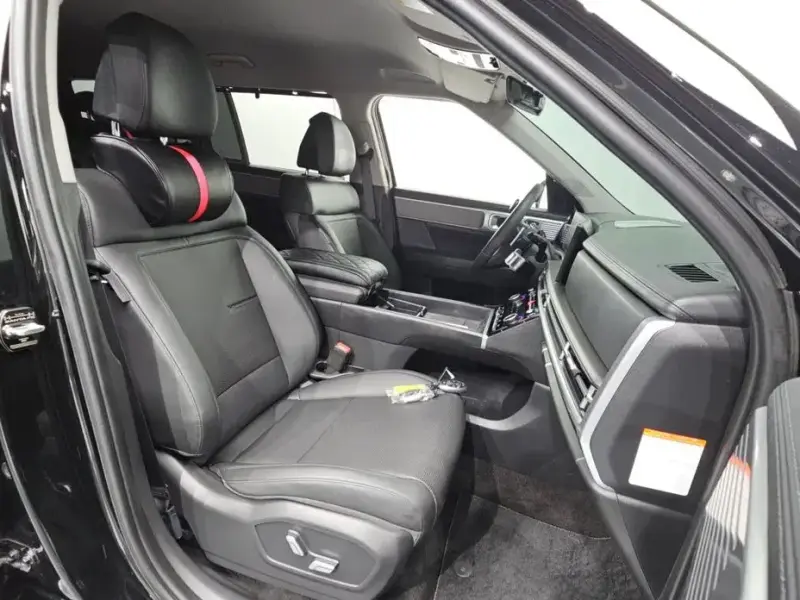 2025 Hyundai Santa Fe с пробегом 10 204 км
