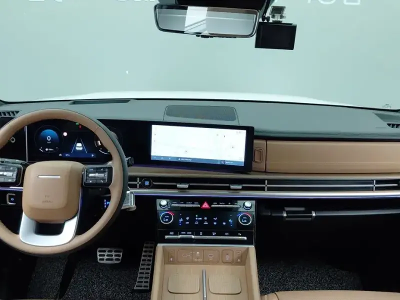 2023 Hyundai Santa Fe с пробегом 25 824 км