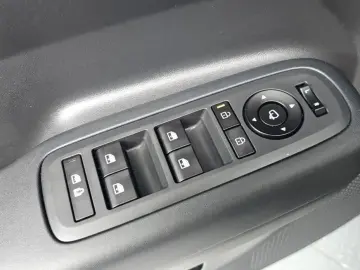 2025 Hyundai Santa Fe с пробегом 10 204 км