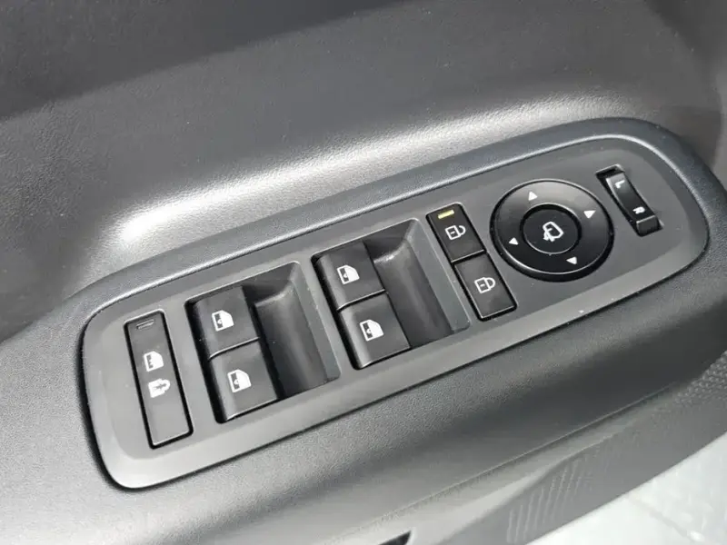 2025 Hyundai Santa Fe с пробегом 10 204 км
