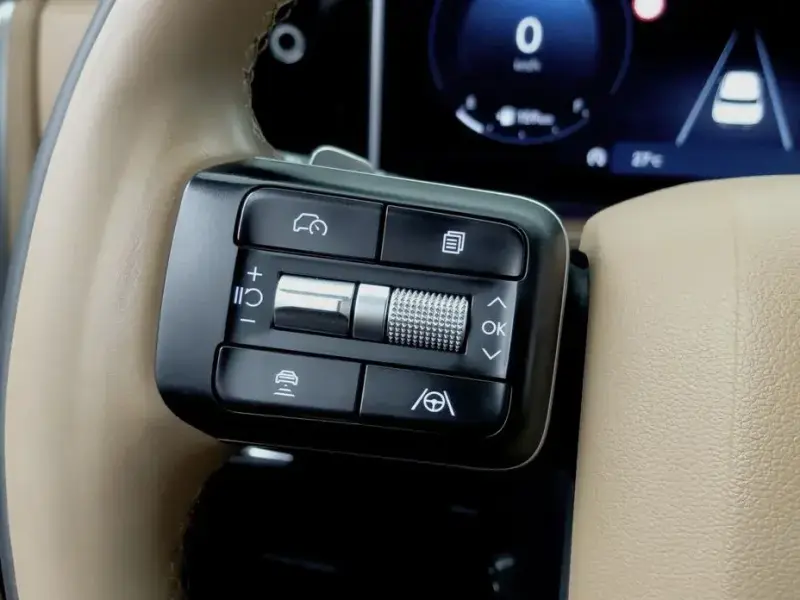2023 Hyundai Santa Fe с пробегом 25 824 км