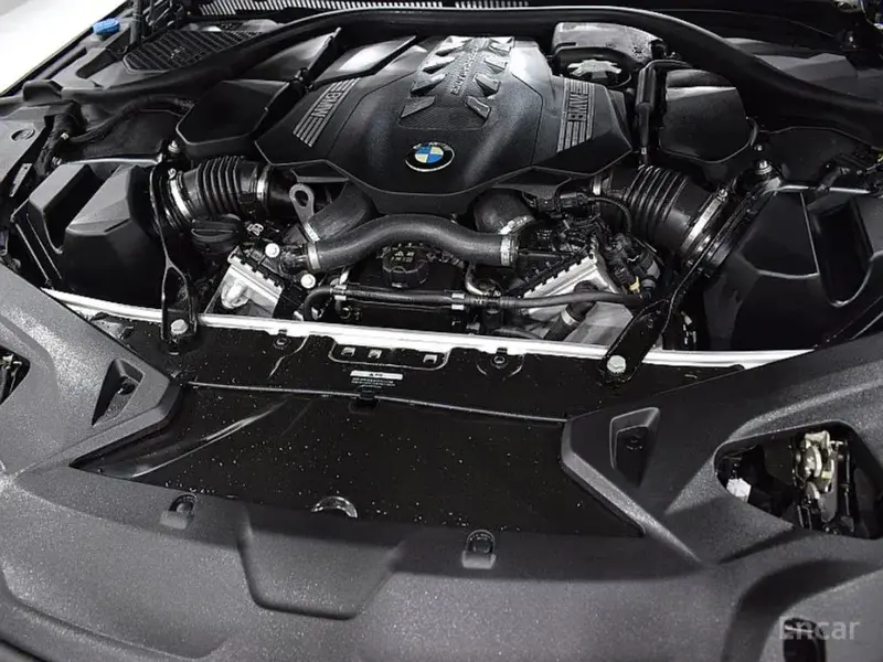 2023 BMW 8 серии с пробегом 38 072 км