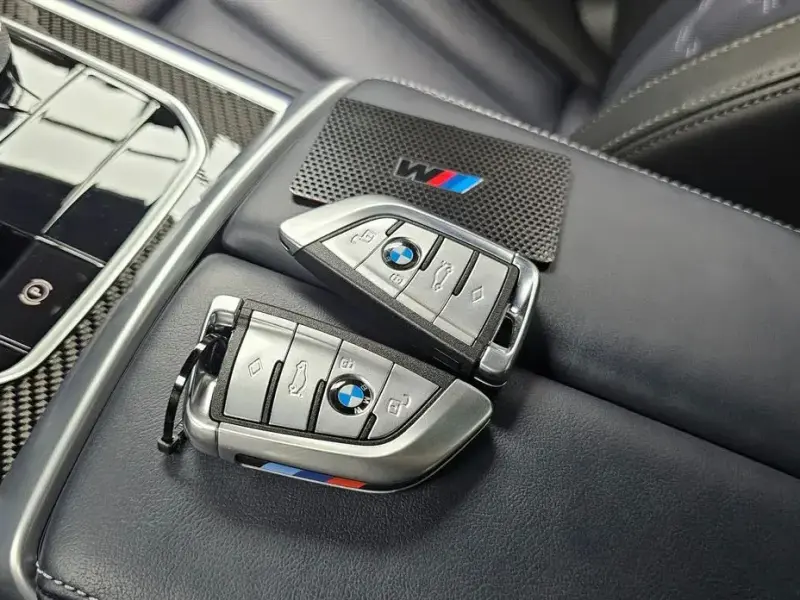 2025 BMW 8 серии с пробегом 5 872 км
