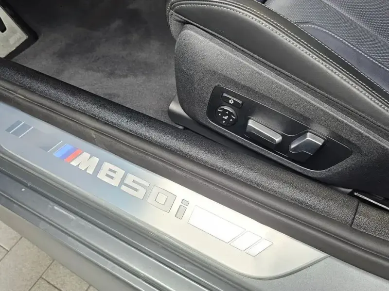 2025 BMW 8 серии с пробегом 5 872 км