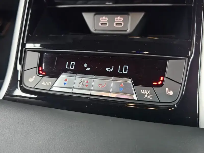 2025 BMW 8 серии с пробегом 5 872 км