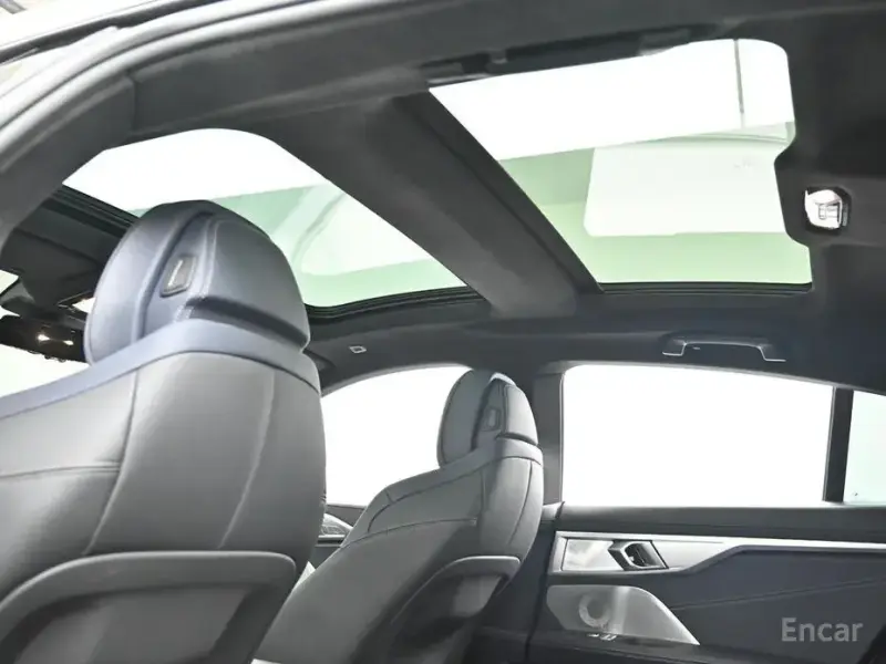 2025 BMW 8 серии с пробегом 12 840 км