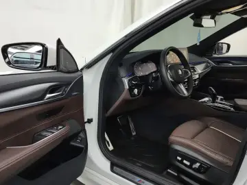 2023 BMW 6 серии с пробегом 38 904 км