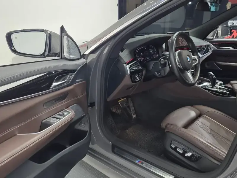 2022 BMW 6 серии с пробегом 113 140 км