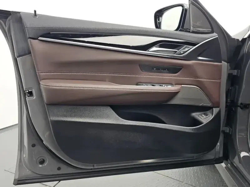 2022 BMW 6 серии с пробегом 59 076 км
