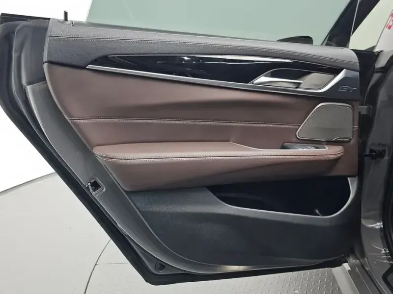 2022 BMW 6 серии с пробегом 59 076 км