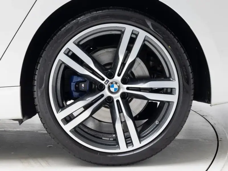 2023 BMW 6 серии с пробегом 75 401 км