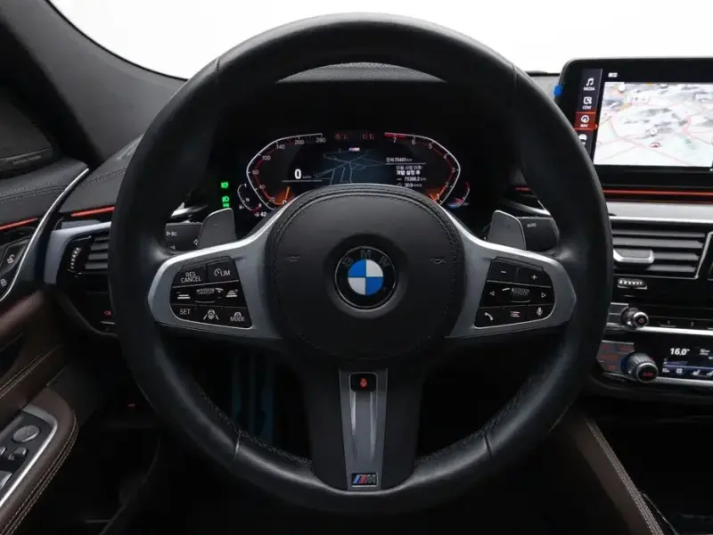 2023 BMW 6 серии с пробегом 75 401 км