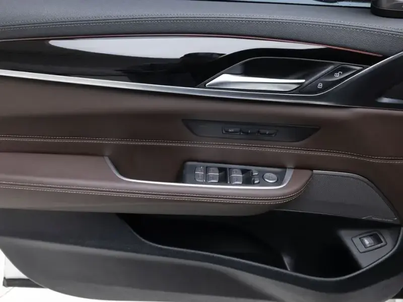 2023 BMW 6 серии с пробегом 75 401 км