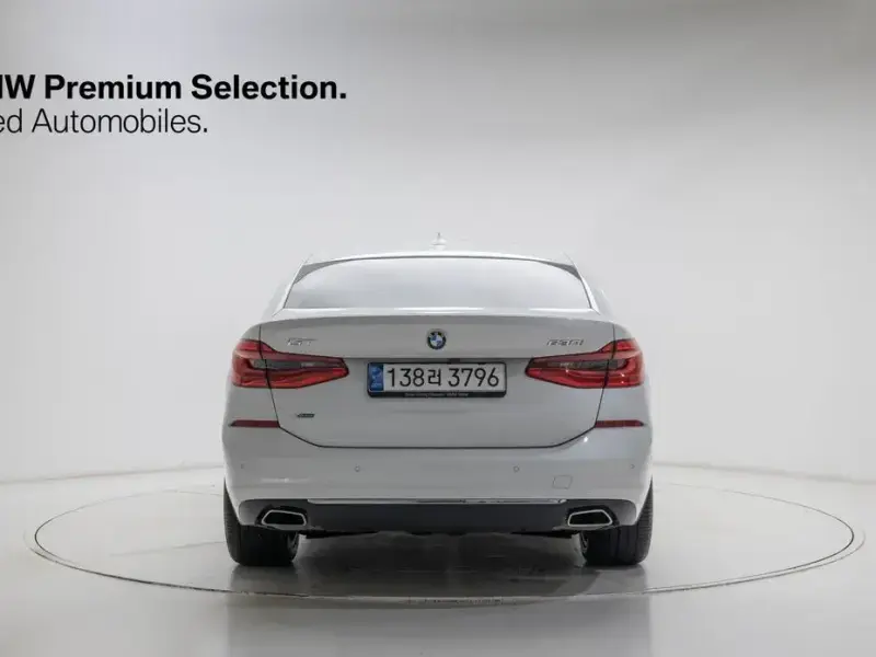 2021 BMW 6 серии с пробегом 33 641 км