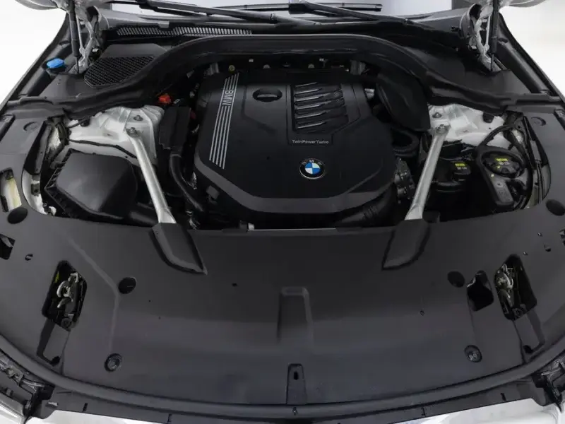 2021 BMW 6 серии с пробегом 33 641 км