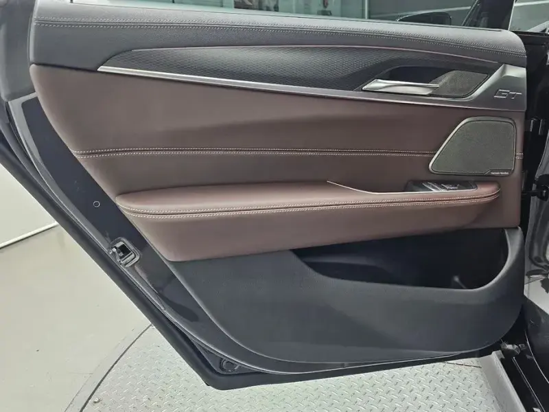 2024 BMW 6 серии с пробегом 24 127 км