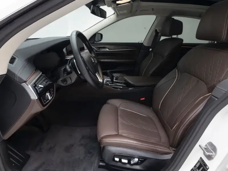 2021 BMW 6 серии с пробегом 33 641 км