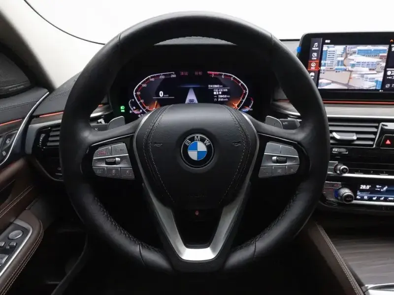 2021 BMW 6 серии с пробегом 33 641 км