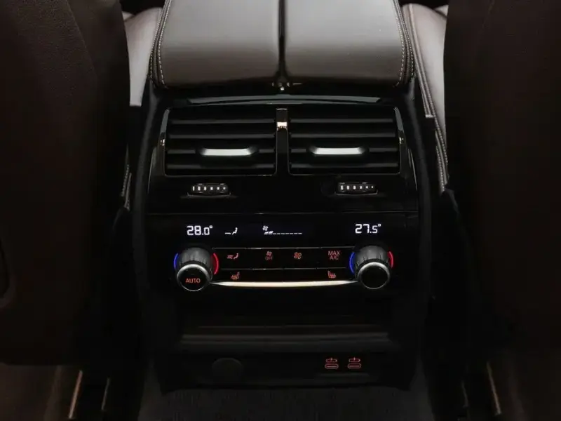 2021 BMW 6 серии с пробегом 33 641 км
