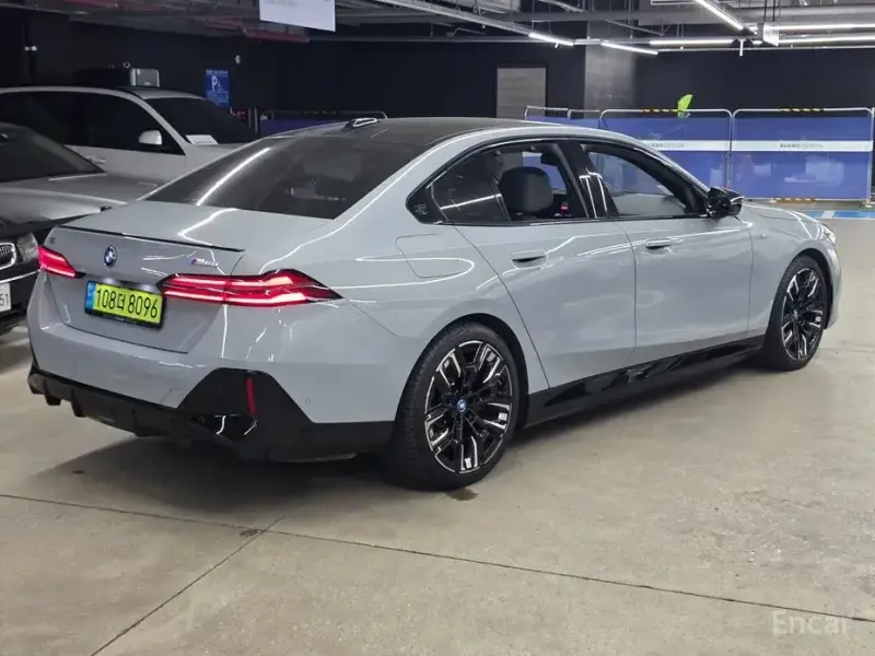 2024 BMW i5 с пробегом 21 725 км