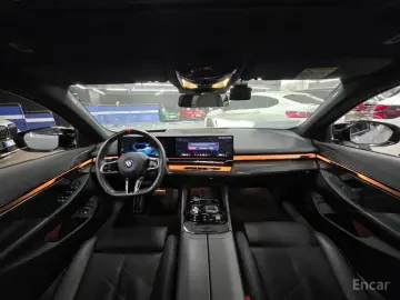 2024 BMW i5 с пробегом 21 725 км