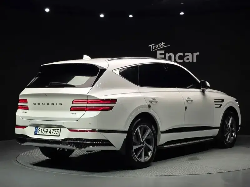 2023 Genesis GV80 с пробегом 57 161 км