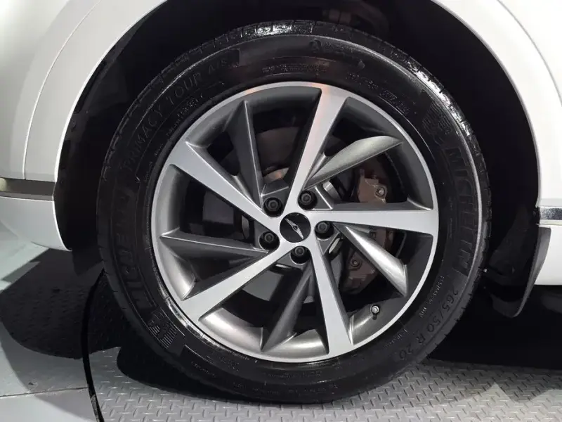 2023 Genesis GV80 с пробегом 57 161 км