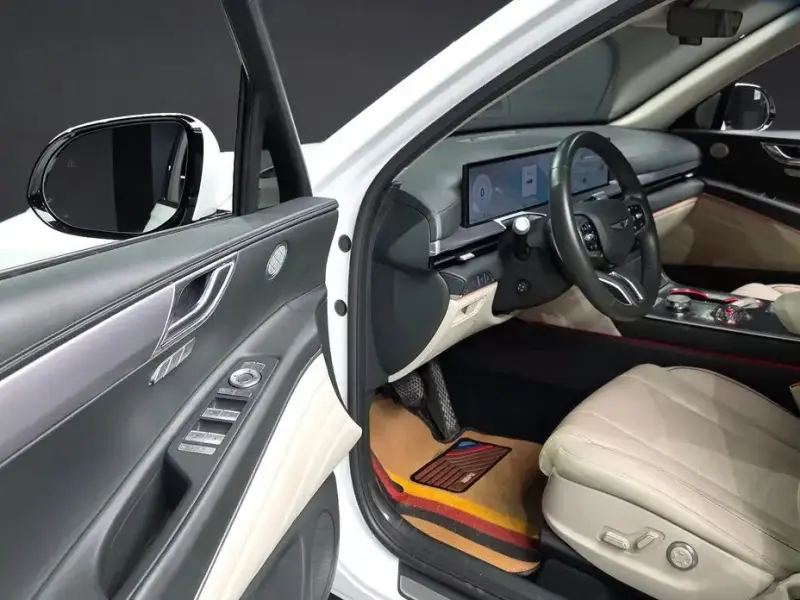 2023 Genesis GV80 с пробегом 57 161 км