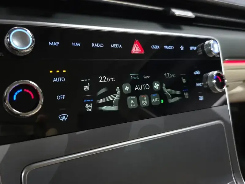 2023 Genesis GV80 с пробегом 57 161 км
