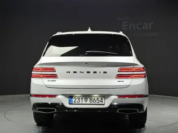 2023 Genesis GV80 с пробегом 95 024 км