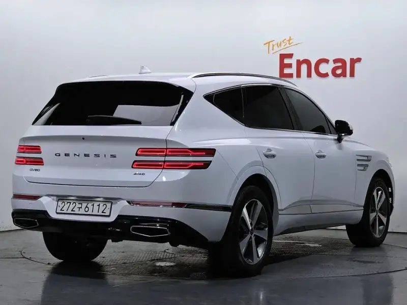 2023 Genesis GV80 с пробегом 45 647 км