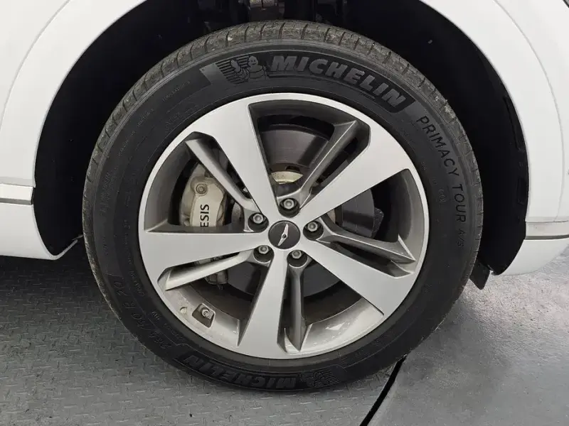 2023 Genesis GV80 с пробегом 45 647 км