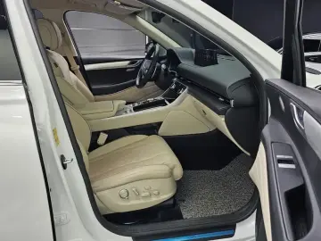 2023 Genesis GV80 с пробегом 45 647 км