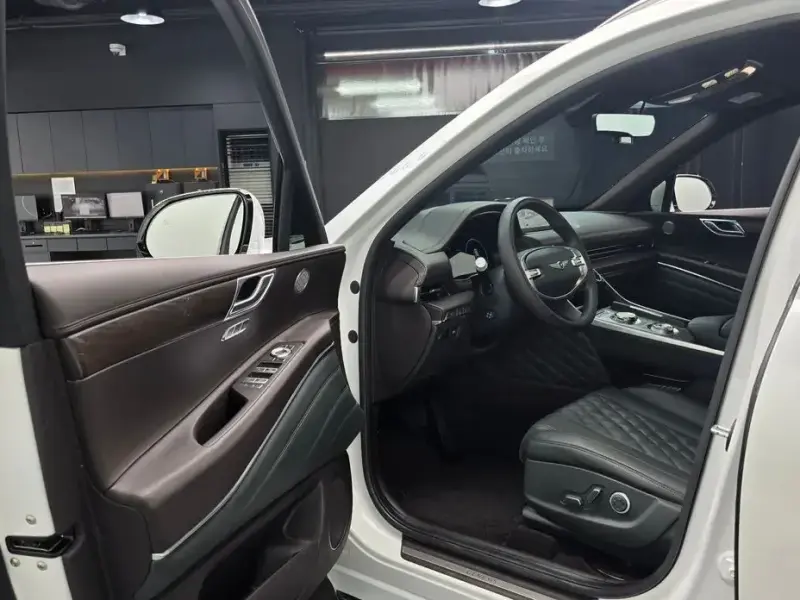 2023 Genesis GV80 с пробегом 59 483 км