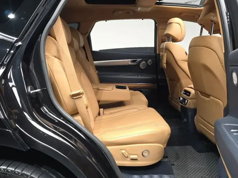 2023 Genesis GV80 с пробегом 41 012 км