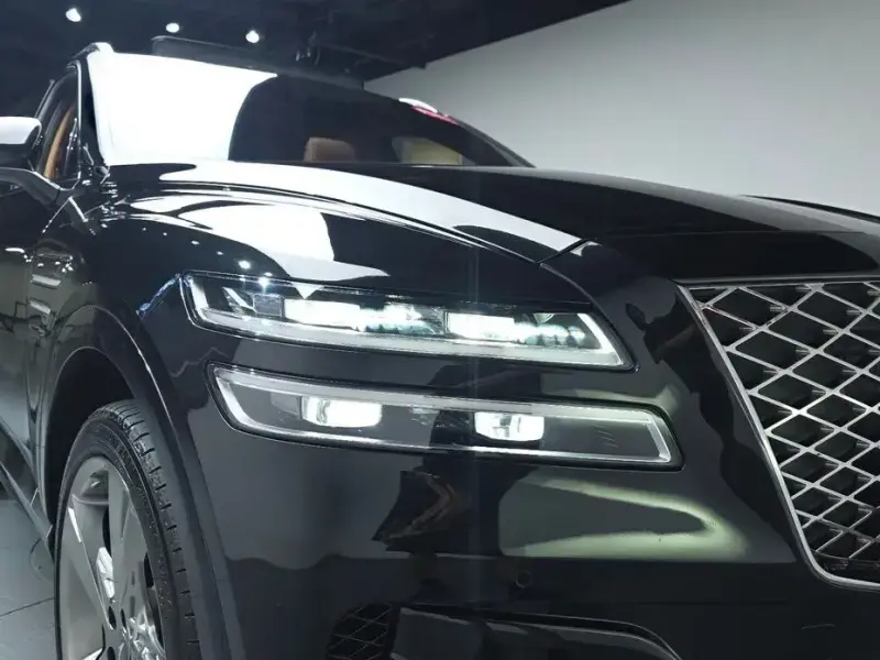 2023 Genesis GV80 с пробегом 41 012 км